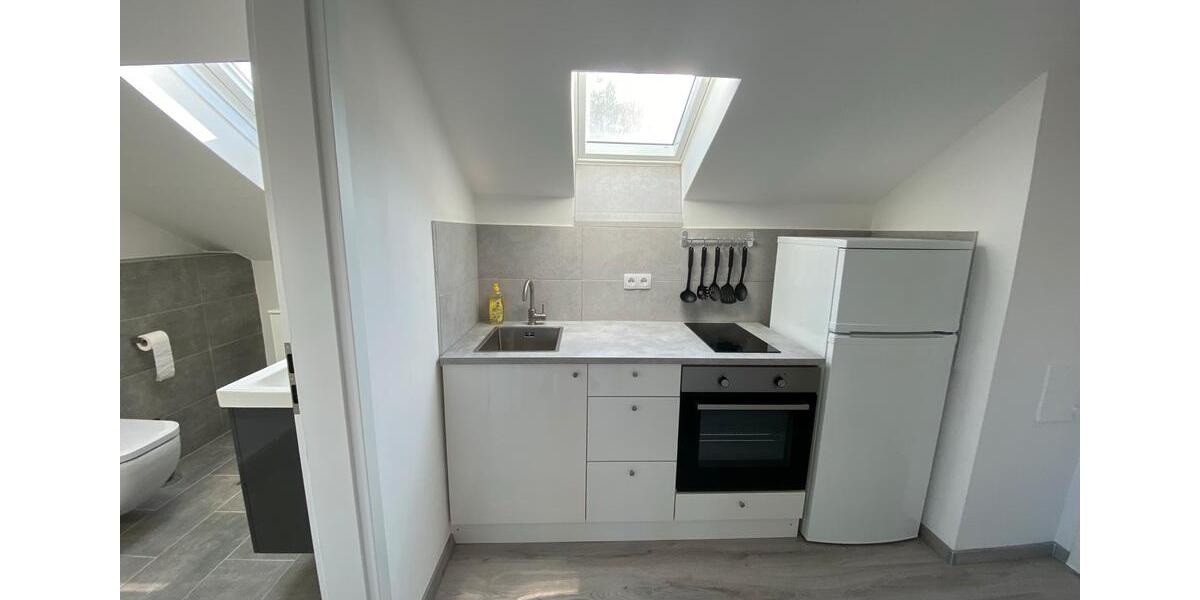 Dachgeschoßwohnung Höchberg - 1 Zimmer, 35 m&sup2;, 140.000&euro; | Angebot:26927310