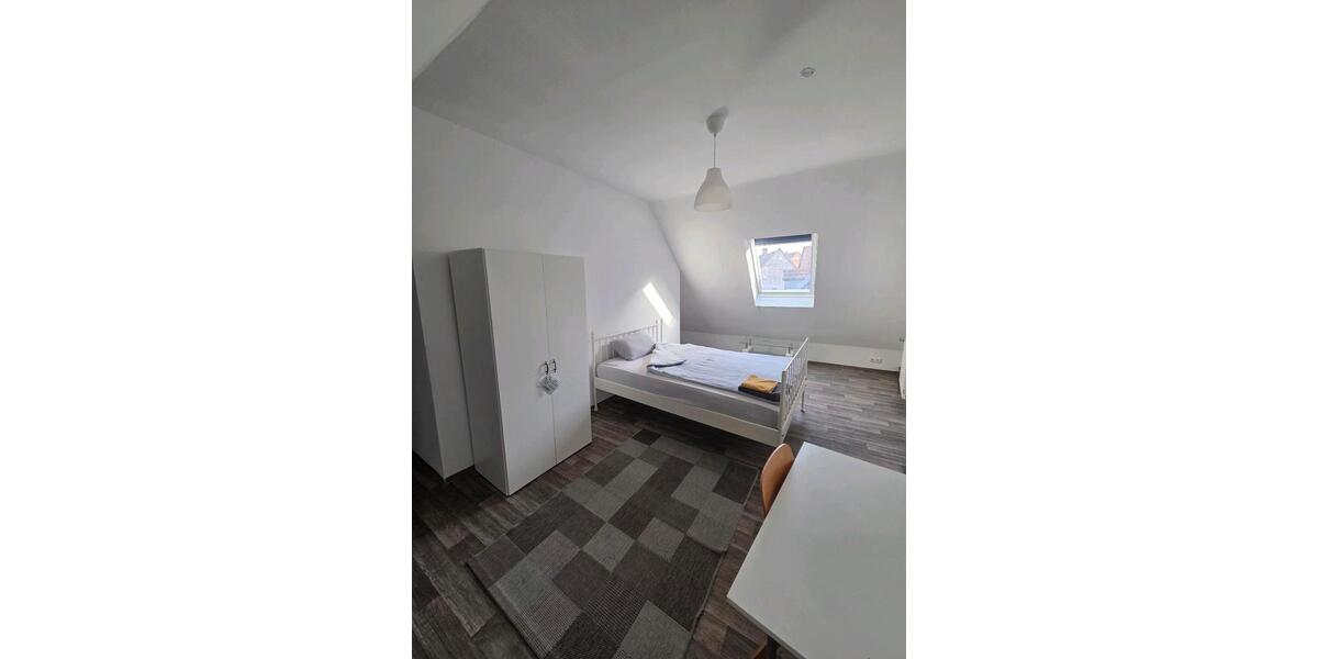 Einfamilienhaus Mainbernheim - 6.5 Zimmer, 260 m&sup2;, 1.700&euro; | Angebot:27613282