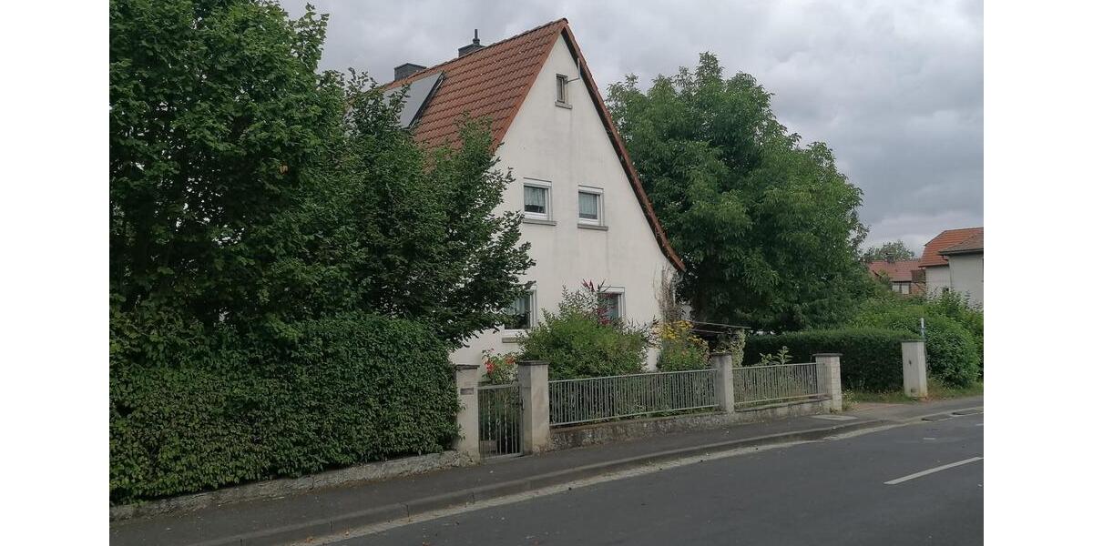 Einfamilienhaus Geroldshausen - 6 Zimmer, 94 m&sup2;, 900&euro; | Angebot:27611568