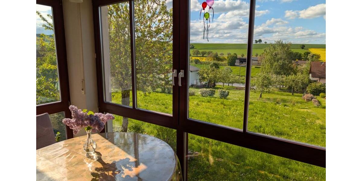 Einfamilienhaus Grünsfeld - 8 Zimmer, 256 m&sup2;, 390.000&euro; | Angebot:26713889