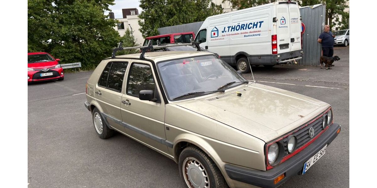 VW Golf 140.000 km 1.600 € Würzburg 97076