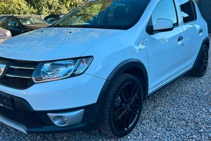 Dacia Sandero 106.500 km 5.590 &euro; Würzburg 97076