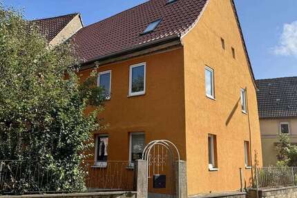 Haus Giebelstadt - 7 Zimmer, 170 m&sup2;, 495.000&euro; | Angebot:26022313