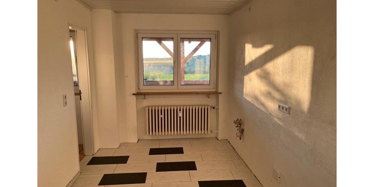 Etagenwohnung Marktsteft - 2 Zimmer, 110 m&sup2;, 980&euro; | Angebot:26335494