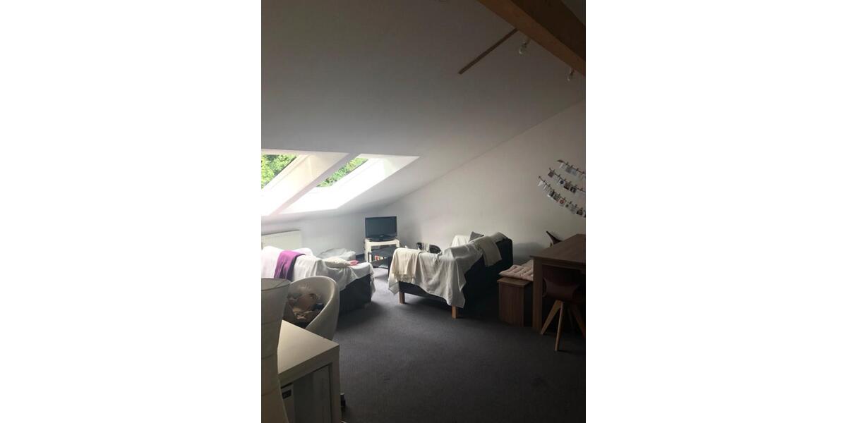 2 12 - Zimmer DG Wohnung Würzburg-Frauenland 2 zimmer