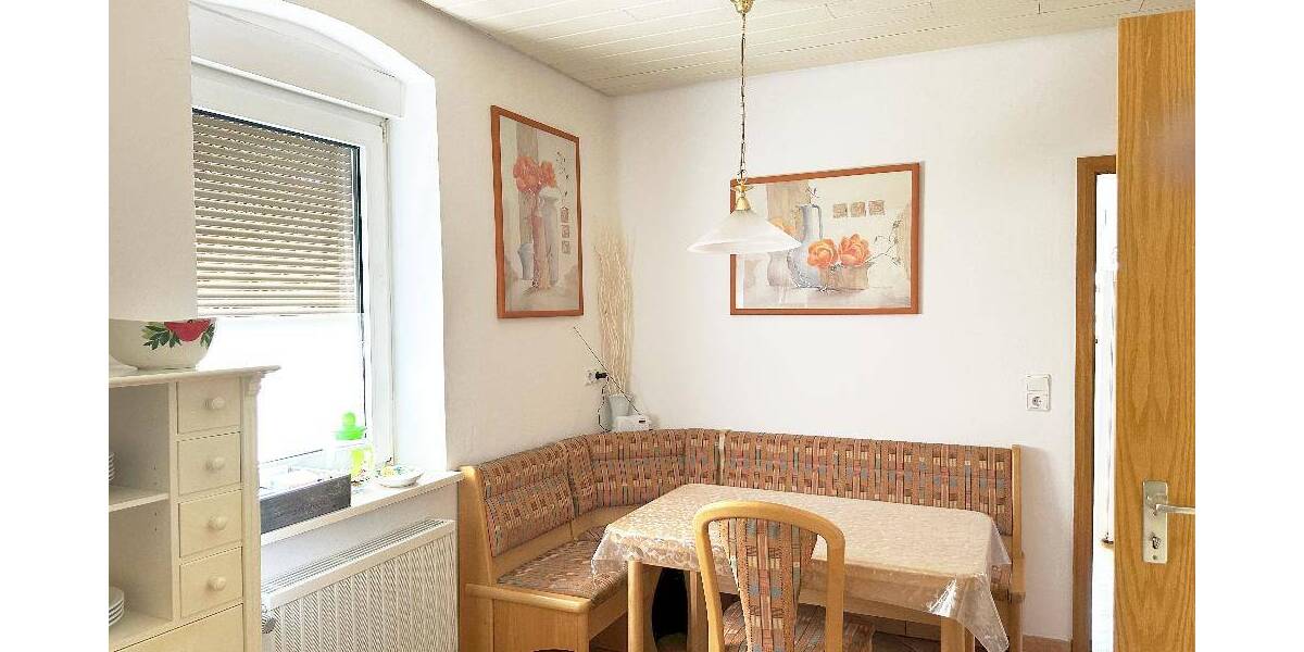 Mehrfamilienhaus, Wohnhaus Höchberg - 6 Zimmer, 100 m&sup2;, 375.000&euro; | Angebot:23944497