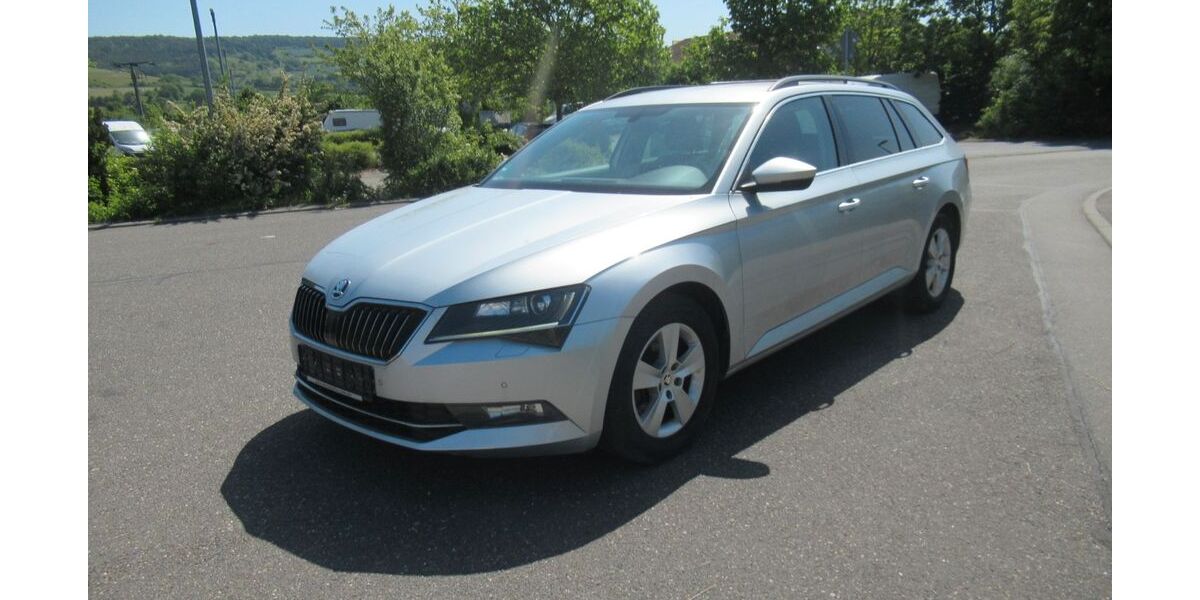 Skoda Superb 212.000 km 11.400 &euro; Tauberbischofsheim 97941