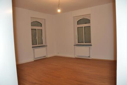 Wohnung Würzburg Sanderau - 3 Zimmer, 104 m&sup2;, 1.105&euro; | Angebot:27596579