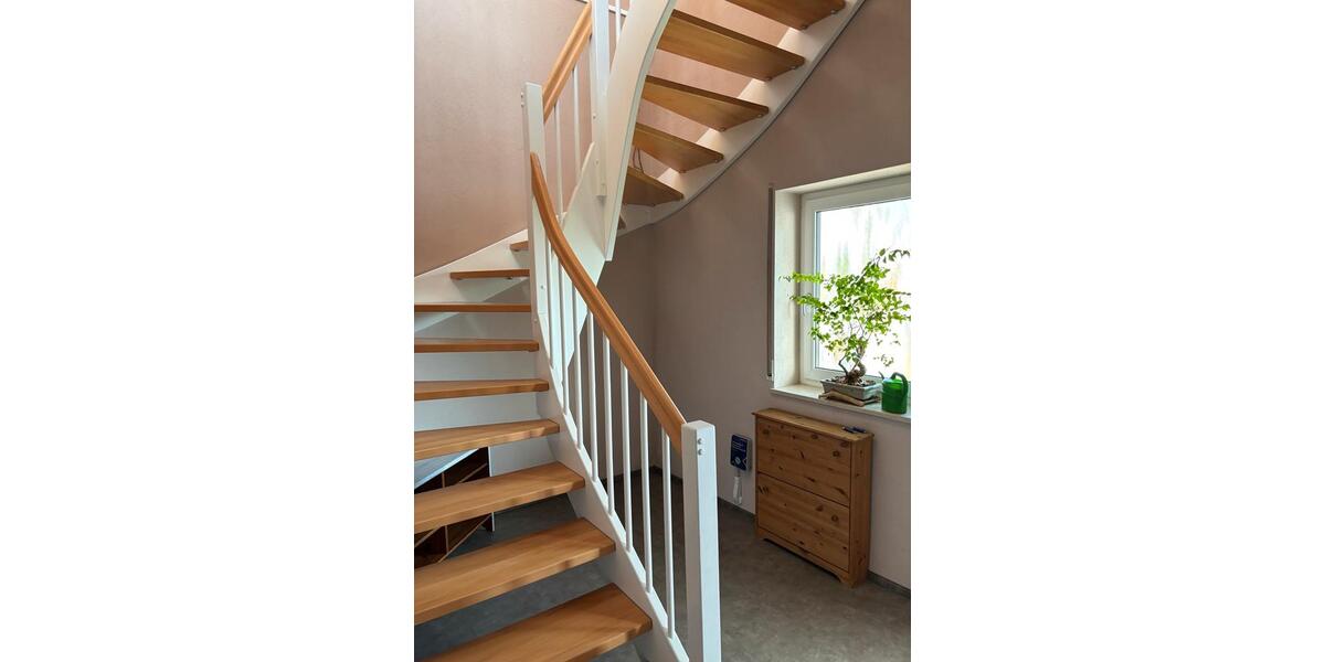 Erdgeschoßwohnung Neubrunn - 3 Zimmer, 120 m&sup2;, 1.500&euro; | Angebot:26444222