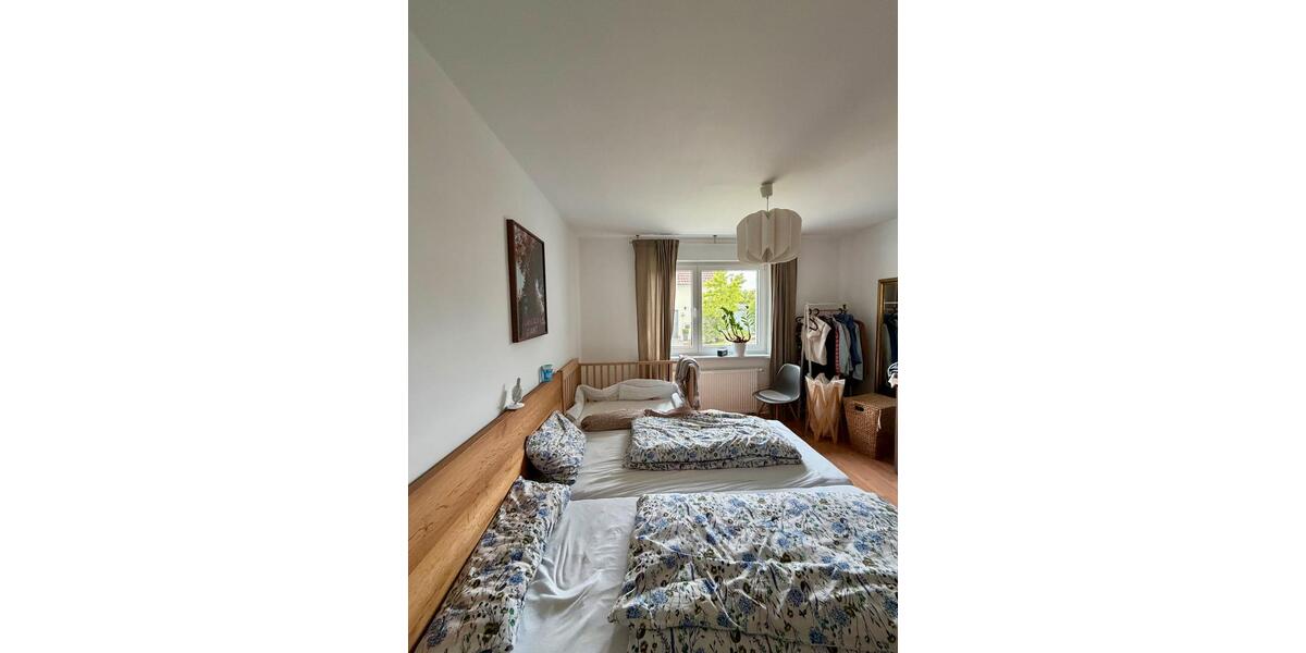 Erdgeschoßwohnung Gerbrunn - 4 Zimmer, 136 m&sup2;, 1.450&euro; | Angebot:26566782