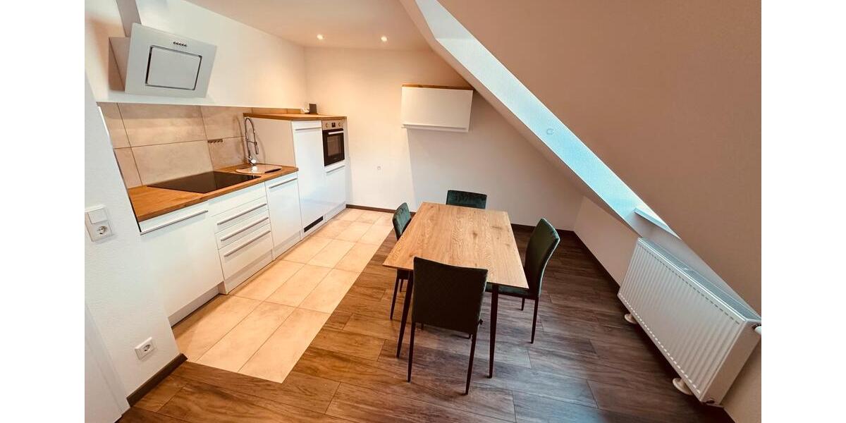 Dachgeschoßwohnung Marktheidenfeld - 3 Zimmer, 85 m&sup2;, 1.690&euro; | Angebot:26594895