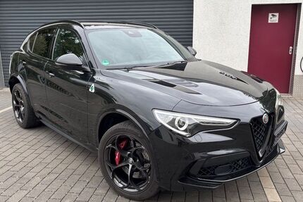 Alfa Romeo Stelvio 96.000 km 41.880 € Volkach 97332