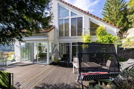 Haus zum Kaufen in Würzburg 2.899.000 € 366.27 m² 9 zimmer