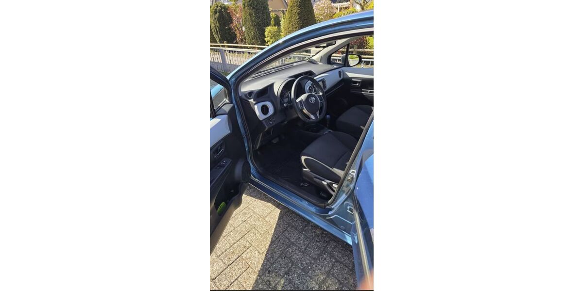 Toyota Yaris 130.000 km 3.500 &euro; Rimpar 97222