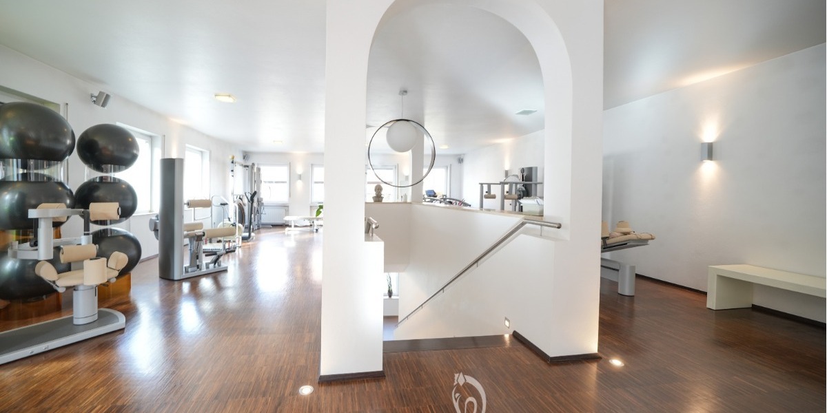Hochwertige Physiopraxis & vermietete 4-Zimmer-Dachgeschoss-Wohnung - Gewerbeobjekt Arnstein | Angebot:26649274