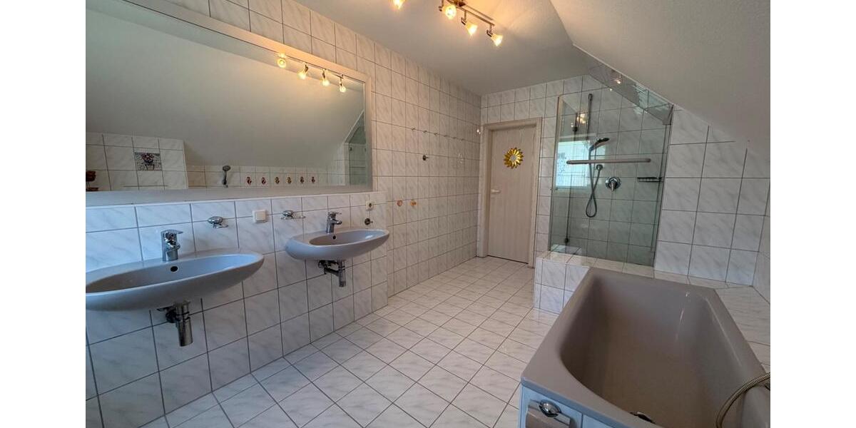Einfamilienhaus Kürnach - 3 Zimmer, 175 m&sup2;, 799.000&euro; | Angebot:26942104