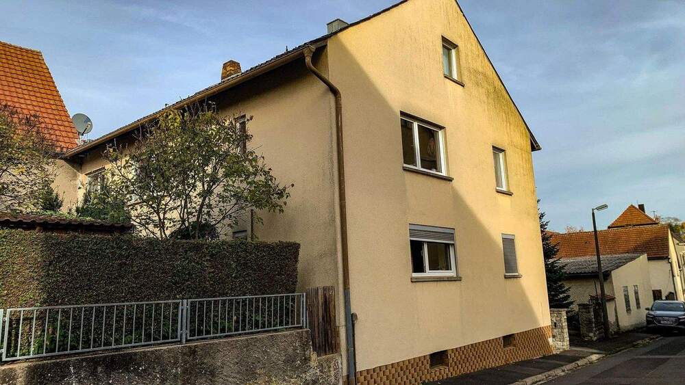 Mehrfamilienhaus, Wohnhaus Burggrumbach Burggrumbach - 1 Zimmer, 286 m&sup2;, 379.000&euro; | Angebot:25272792