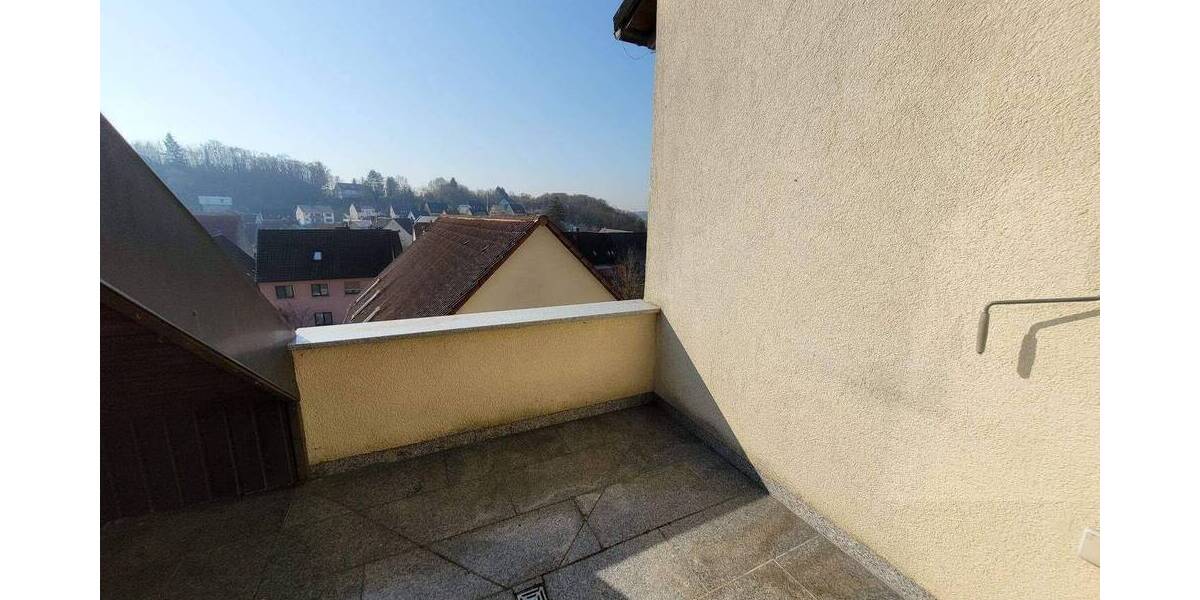 Etagenwohnung Kirchheim - 4 Zimmer, 130 m&sup2;, 980&euro; | Angebot:26920026