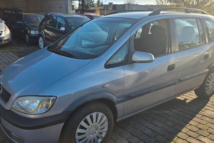Opel Zafira 200.000 km 2.100 € Randersacker 97236