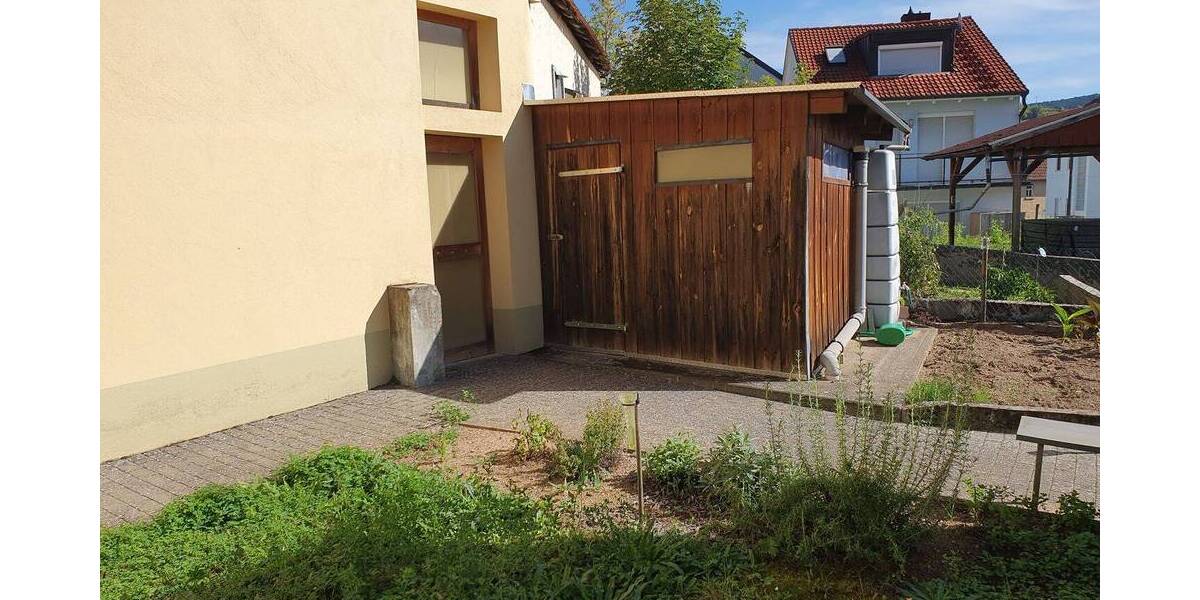 Mehrfamilienhaus, Wohnhaus Leinach - 7 Zimmer, 179 m&sup2;, 399.000&euro; | Angebot:24822289
