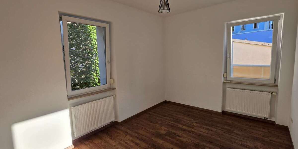 Etagenwohnung Würzburg Grombühl - 2 Zimmer, 48 m&sup2;, 570&euro; | Angebot:27244377