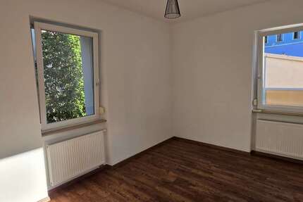 Wohnung Würzburg Grombühl - 2 Zimmer, 48 m&sup2;, 570&euro; | Angebot:27244377