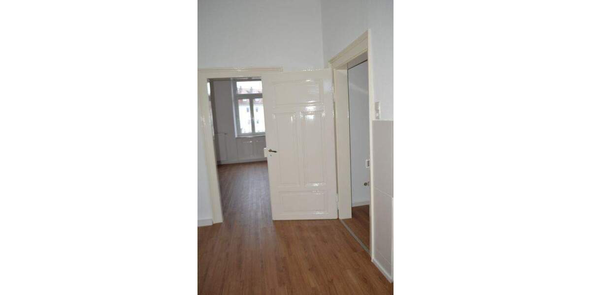 Etagenwohnung Kitzingen - 4 Zimmer, 114 m&sup2;, 830&euro; | Angebot:24906126