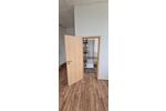 2 Zimmer Wohnung Hell Geräumig + Küche 15 Min v. Würzburg