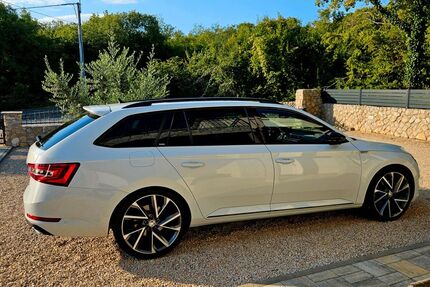 Skoda Superb 150.000 km 22.900 € Hettstadt 97265