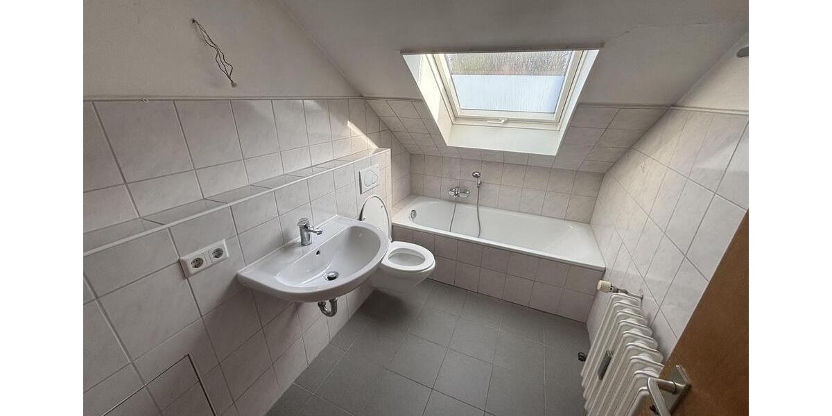 Maisonettenwohnung Randersacker - 4 Zimmer, 117 m&sup2;, 850&euro; | Angebot:25408924