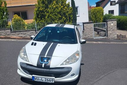 Peugeot 206 131.000 km 1.350 &euro; Höchberg 97204