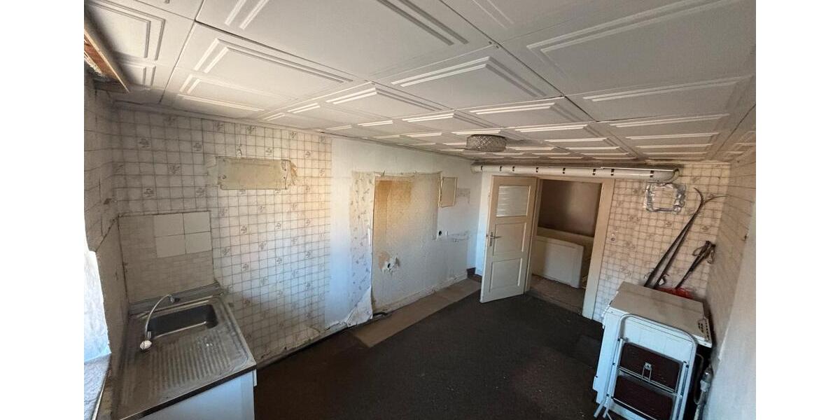 Doppelhaushälfte Dettelbach - 4 Zimmer, 152 m&sup2;, 124.000&euro; | Angebot:26044953