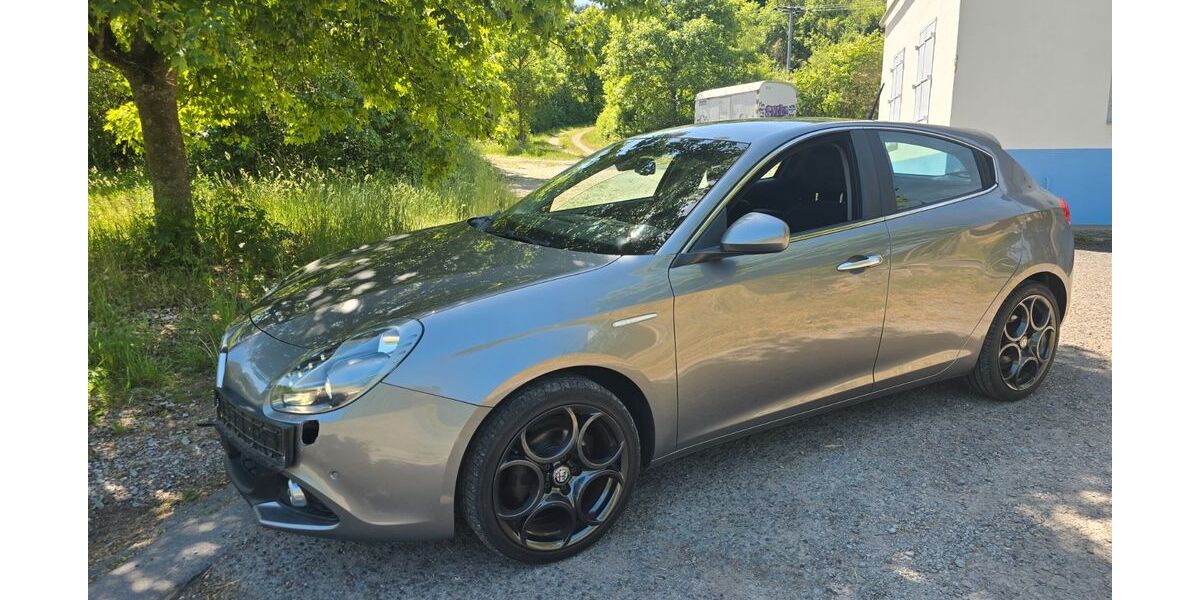 Alfa Romeo Giulietta 82.000 km 11.500 &euro; Randersacker 97236