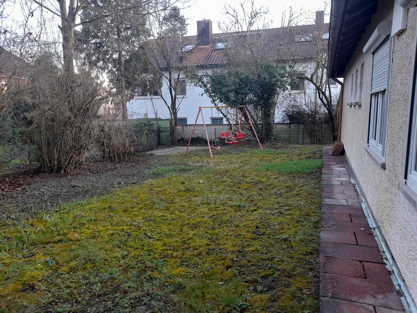 Freistehender Bungalow in ausgezeichneter Wohnlage mit großem, begrünten Garten 4 zimmer
