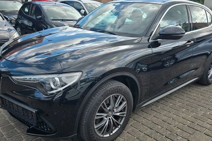 Alfa Romeo Stelvio 100.000 km 21.000 € Randersacker 97236