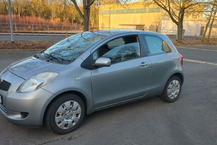 Toyota Yaris 130.834 km 2.900 &euro; Kitzingen 97318