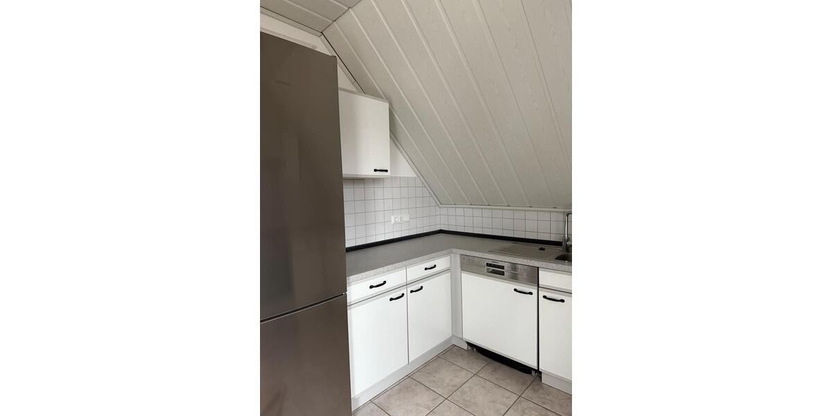 Dachgeschoßwohnung Grafenrheinfeld - 3 Zimmer, 85 m&sup2;, 900&euro; | Angebot:26169839