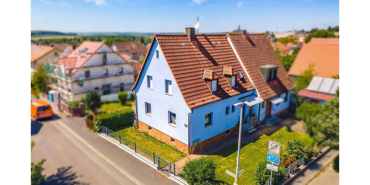 Einfamilienhaus Waldbüttelbrunn - 8 Zimmer, 189 m&sup2;, 509.000&euro; | Angebot:26824791