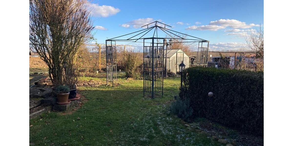 Einfamilienhaus Giebelstadt - 7 Zimmer, 248 m&sup2;, 840.000&euro; | Angebot:26833060