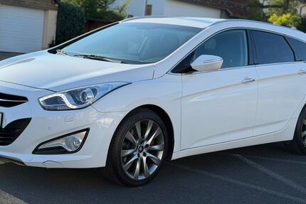 Hyundai i40 191.000 km 5.950 &euro; Eußenheim 97776