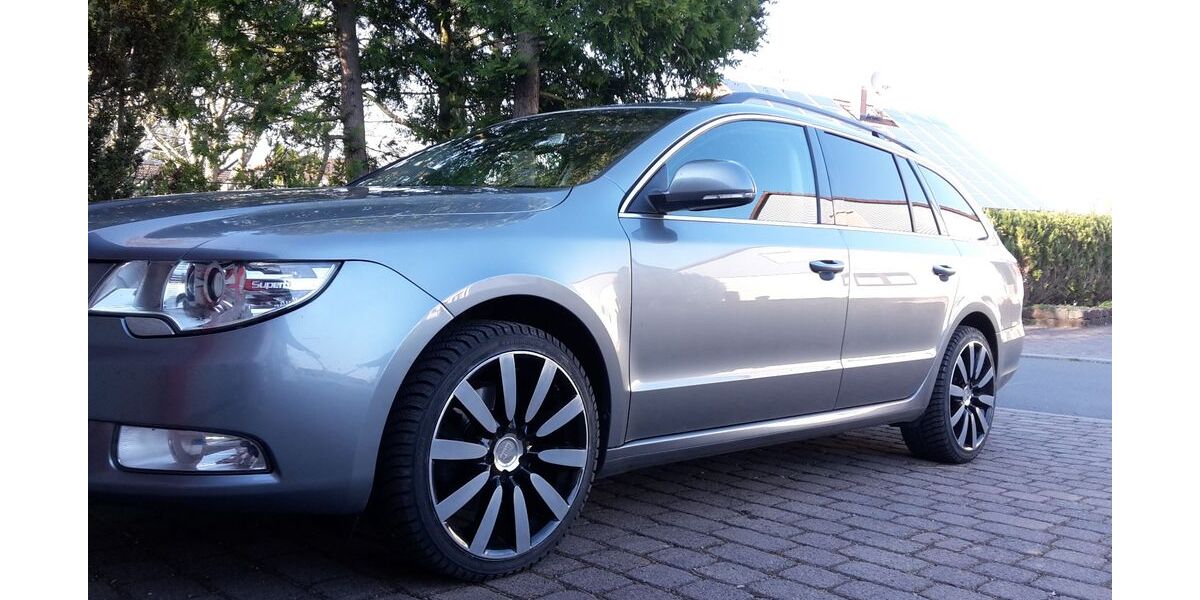 Skoda Superb 235.600 km 6.500 &euro; Hettstadt (Bayern) 97265