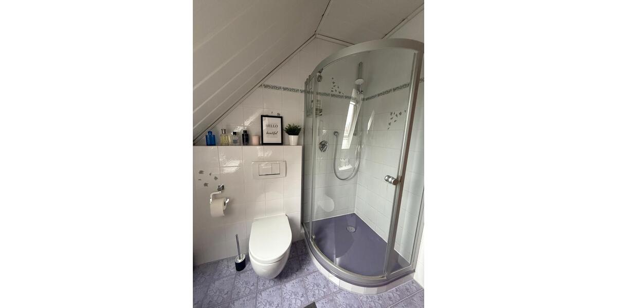 Dachgeschoßwohnung Grafenrheinfeld - 3 Zimmer, 85 m&sup2;, 900&euro; | Angebot:26169839