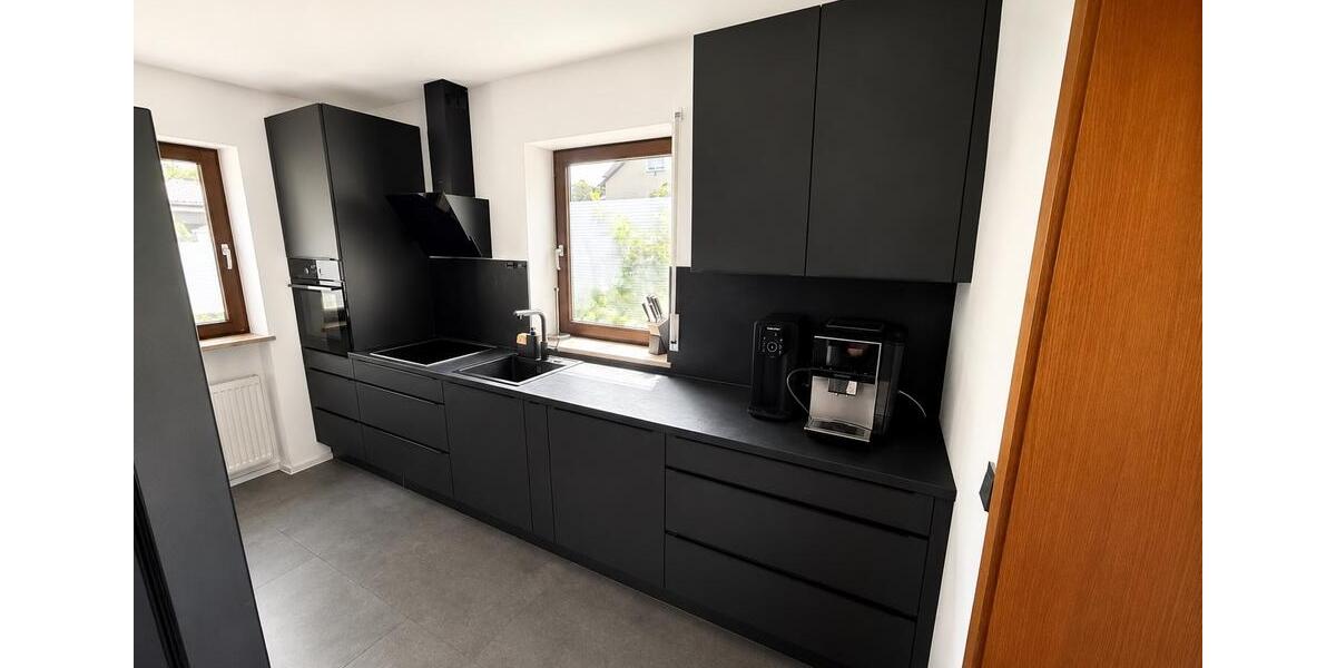 Erdgeschoßwohnung Kitzingen - 3 Zimmer, 80 m&sup2;, 1.400&euro; | Angebot:26689378