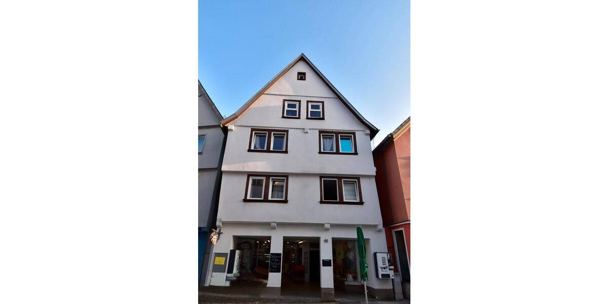 Mehrfamilienhaus, Wohnhaus Ochsenfurt - 8 Zimmer, 375 m&sup2;, 480.000&euro; | Angebot:26942030