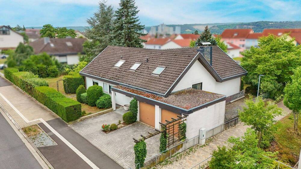 Einfamilienhaus Karlstadt - 9 Zimmer, 192 m&sup2;, 560.000&euro; | Angebot:25997016