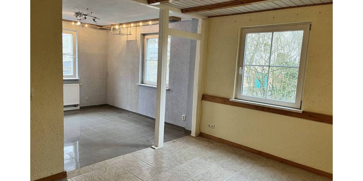 Einfamilienhaus Grünsfeld Grünsfeld-Hausen - 3 Zimmer, 86 m&sup2;, 90.000&euro; | Angebot:26585742