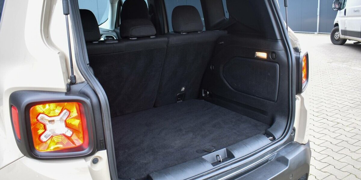 Jeep Renegade Longitude 1.4l M/T 68.595 km 12.990 &euro; Höchberg-Würzburg 97204