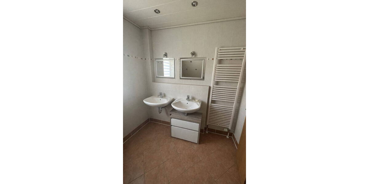 Einfamilienhaus Kirchheim - 6 Zimmer, 185 m&sup2;, 560.000&euro; | Angebot:26582171
