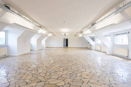 Großraumbüro im unteren Frauenland 3 zimmer