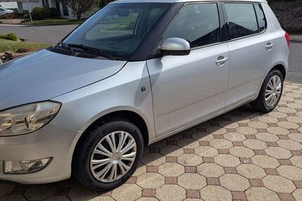 Skoda Fabia 136.231 km 4.690 &euro; Distelhausen 97941